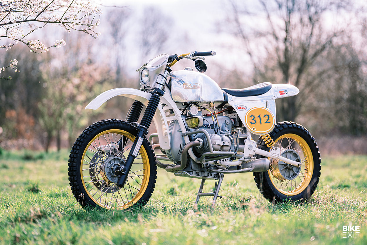 Vintage Scrambler BMW Bertenaga Buas